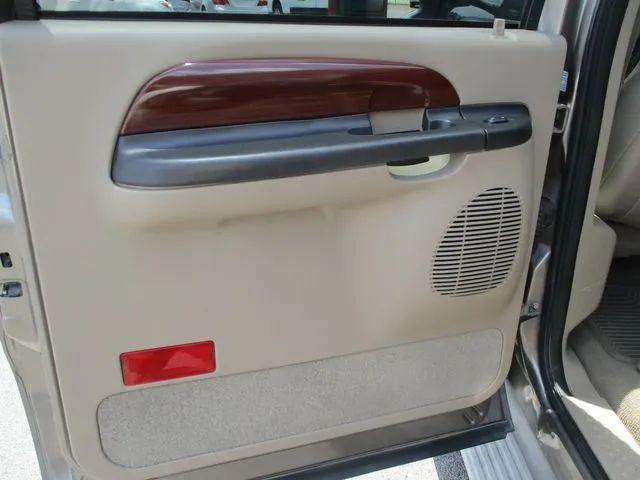 2005 Ford Excursion Limited