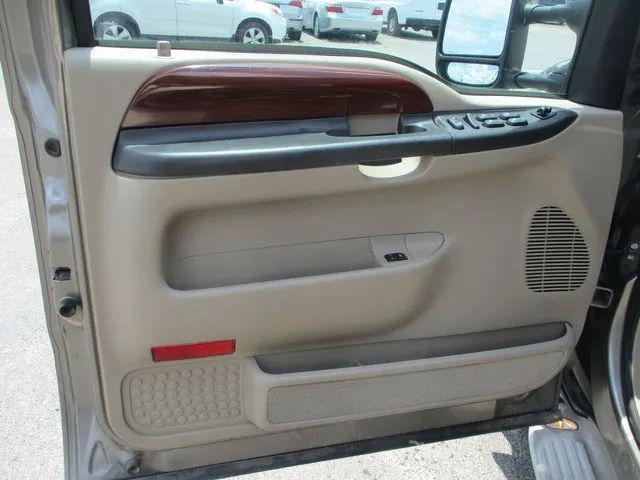2005 Ford Excursion Limited