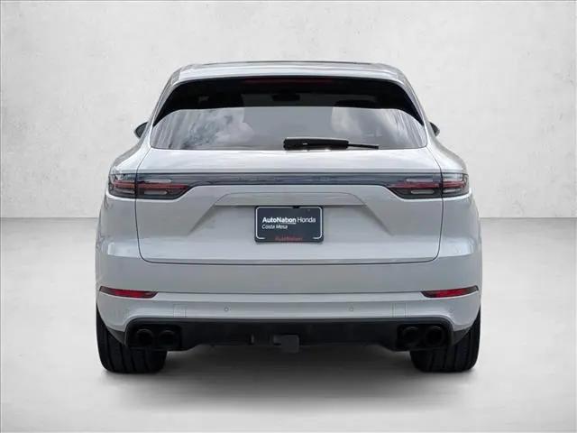 2023 Porsche Cayenne Platinum Edition