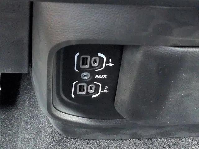 2026 Ram 1500 Tradesman Quad Cab 4x2 64 Box