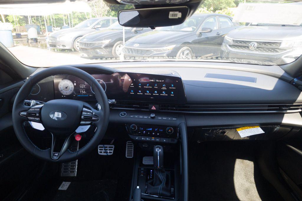 New 2026 White HYUNDAI Sedan image 17