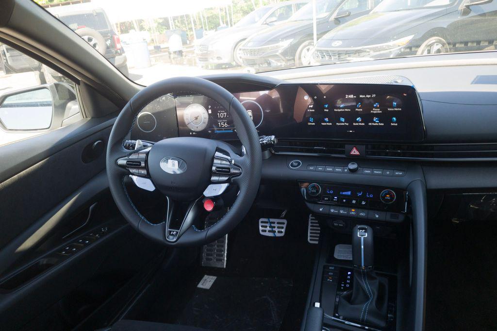 New 2026 White HYUNDAI Sedan image 18