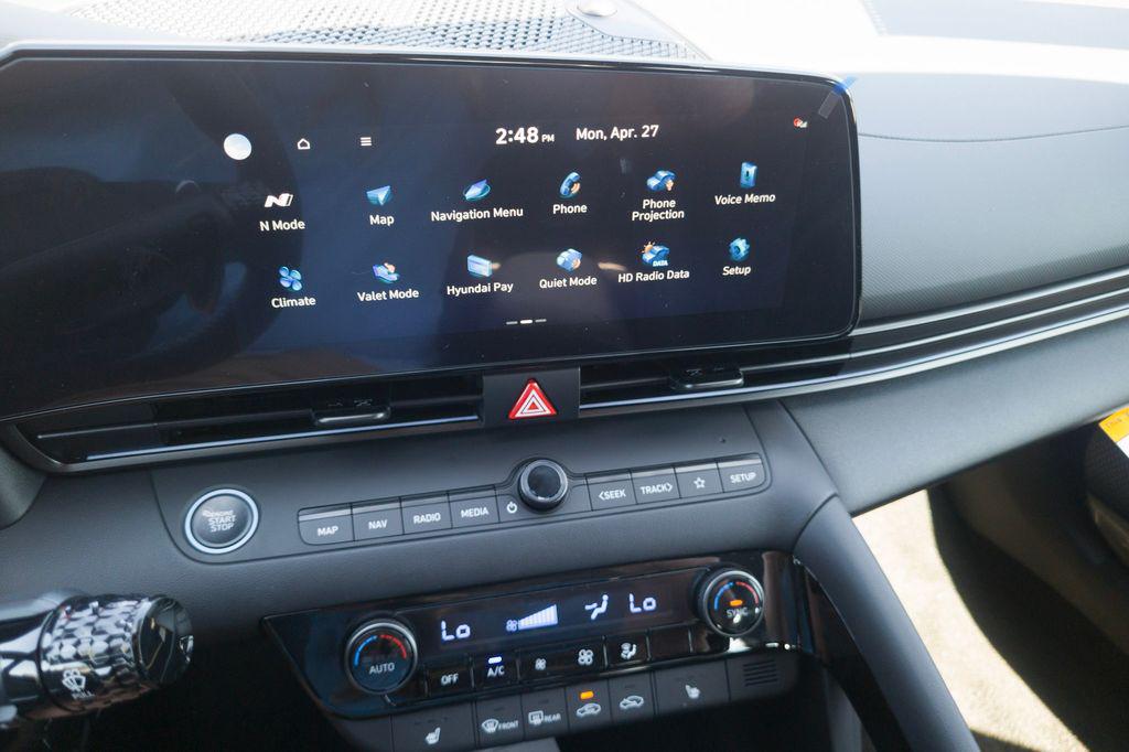 New 2026 White HYUNDAI Sedan image 21