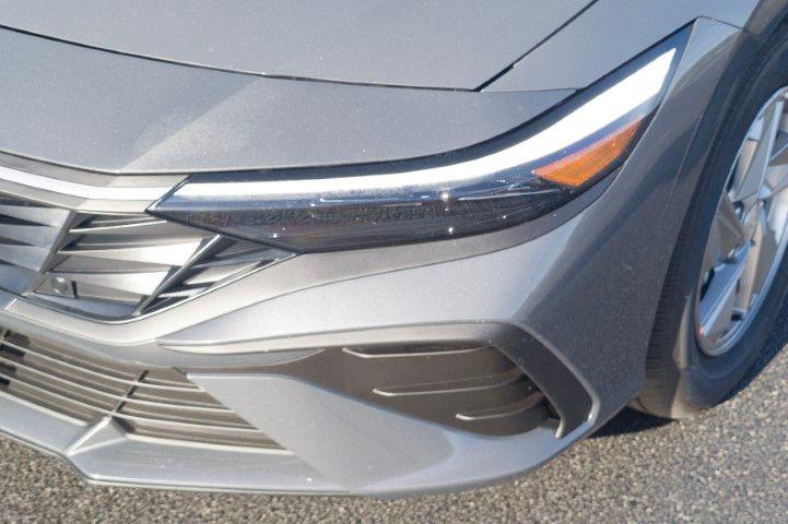 New 2026 Gray Hyundai SE image 10