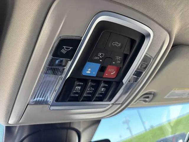2025 Ram 3500 Laramie Mega Cab 4x4 64 Box