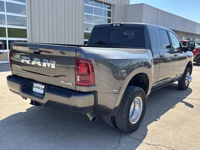 2025 Ram 3500 Laramie Mega Cab 4x4 64 Box
