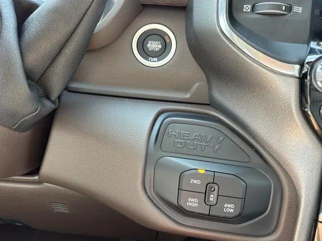 2025 Ram 3500 Laramie Mega Cab 4x4 64 Box