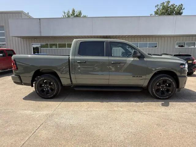 2026 Ram 1500 Express Crew Cab 4x4 57 Box