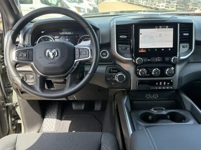 2026 Ram 1500 Express Crew Cab 4x4 57 Box