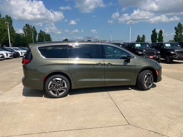 2027 Chrysler Pacifica Limited