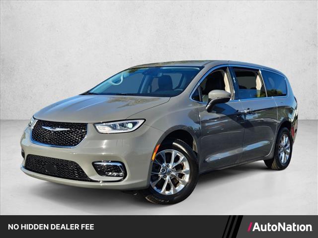 2023 Chrysler Pacifica Touring L AWD for sale in Clearwater, FL