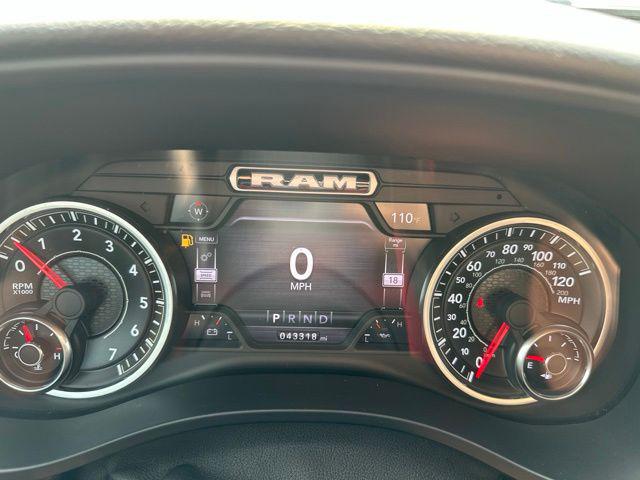 2022 Ram 1500 Big Horn Crew Cab 4x4 5'7" Box