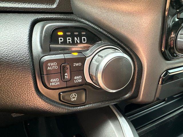 2022 Ram 1500 Big Horn Crew Cab 4x4 5'7" Box