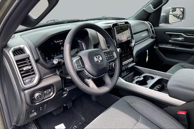 2026 Ram 1500 Big Horn Crew Cab 4x4 5'7" Box