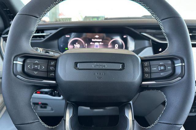 2026 Jeep Cherokee Laredo 4x4