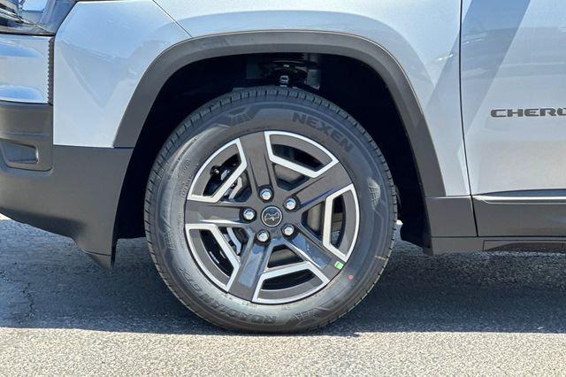 2026 Jeep Cherokee Laredo 4x4