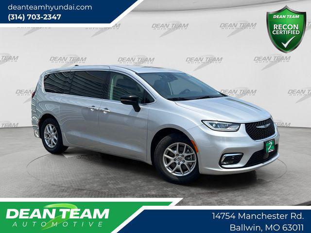 2024 Chrysler Pacifica Touring L for sale in BALLWIN, MO