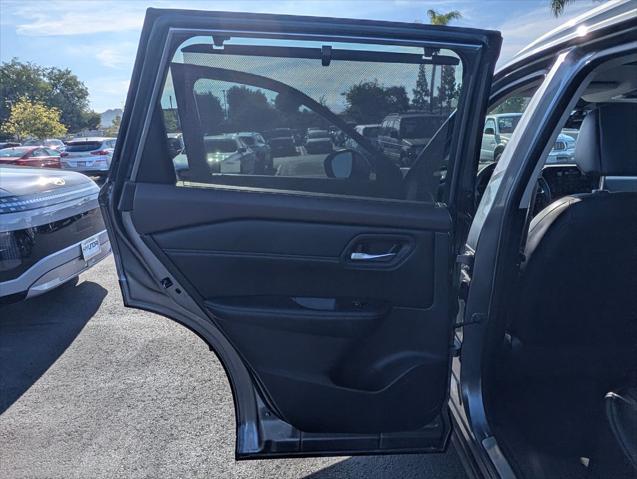 2023 Nissan Rogue SL FWD