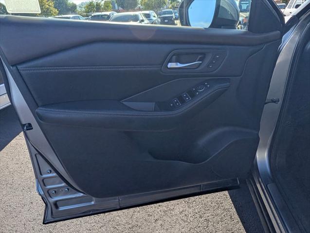 2023 Nissan Rogue SL FWD