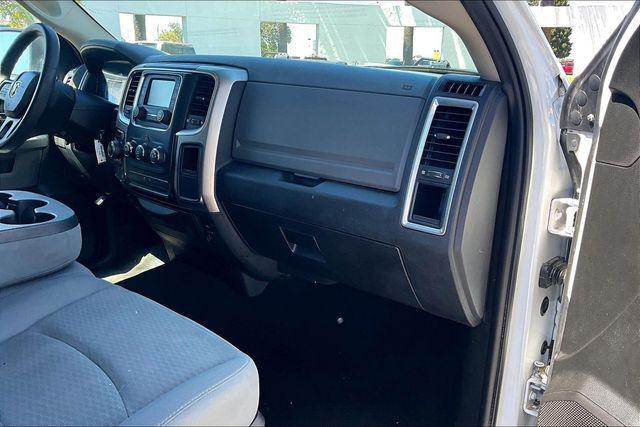 2019 Ram 1500 Classic SLT Crew Cab 4x4 57 Box