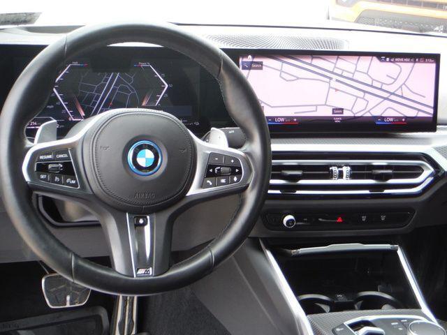 2023 BMW 330e xDrive 2023 BMW 330e xDrive