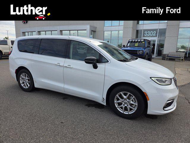 2024 Chrysler Pacifica Touring L for sale in Fargo, ND