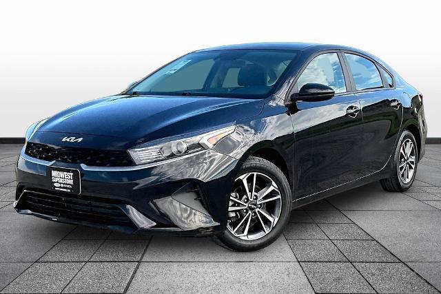 2024 Kia Forte LXS for sale in Hutchinson, KS