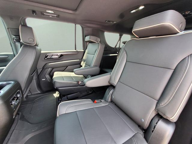 2026 Chevrolet Suburban Premier, 4WD