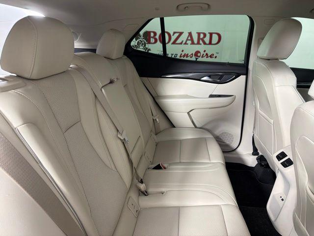 2022 Buick Envision FWD Essence
