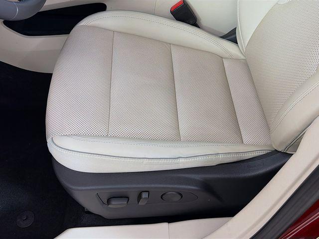 2022 Buick Envision FWD Essence