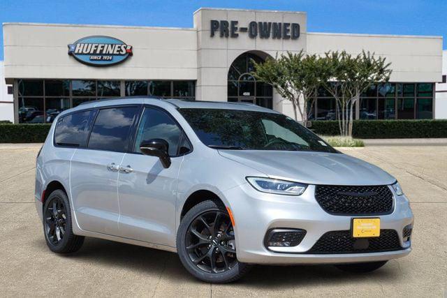 2023 Chrysler Pacifica Limited AWD for sale in Plano, TX