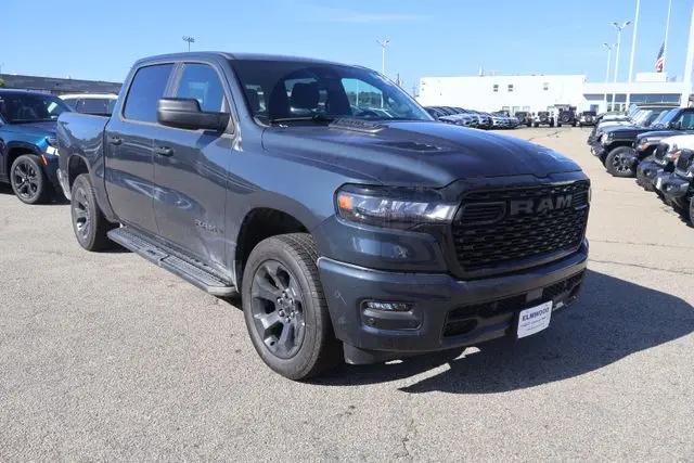 2026 Ram 1500 Express Crew Cab 4x4 57 Box
