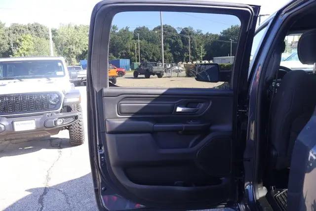 2026 Ram 1500 Express Crew Cab 4x4 57 Box