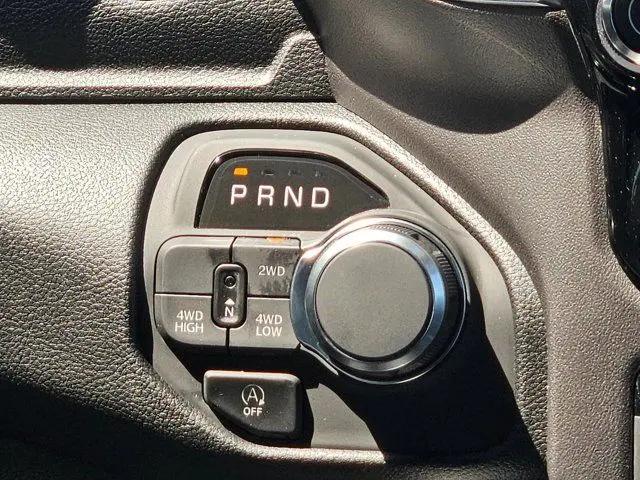 2026 Ram 1500 Express Crew Cab 4x4 57 Box