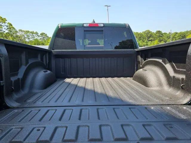2026 Ram 1500 Express Crew Cab 4x4 57 Box