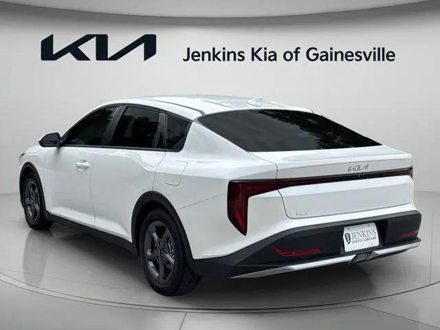 2026 Kia K4 LXS