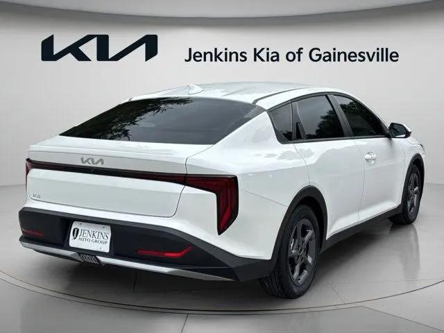 2026 Kia K4 LXS
