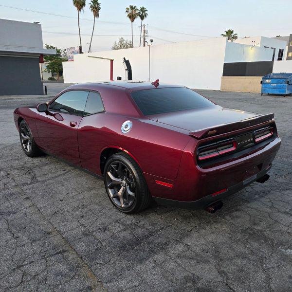 2018 Dodge Challenger SXT Plus