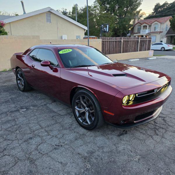 2018 Dodge Challenger SXT Plus