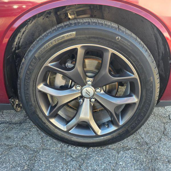 2018 Dodge Challenger SXT Plus