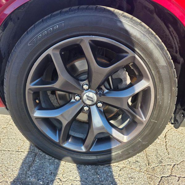 2018 Dodge Challenger SXT Plus