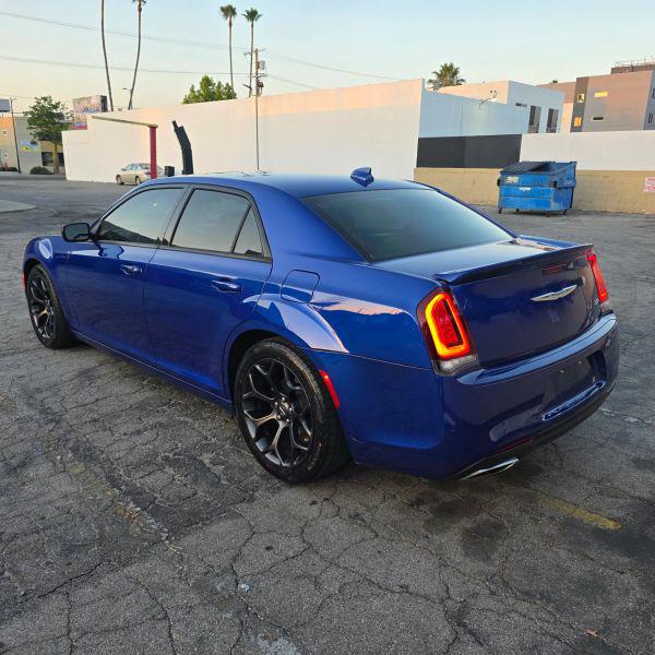 2019 Chrysler 300 Touring