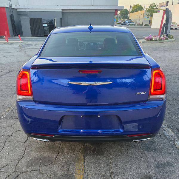 2019 Chrysler 300 Touring
