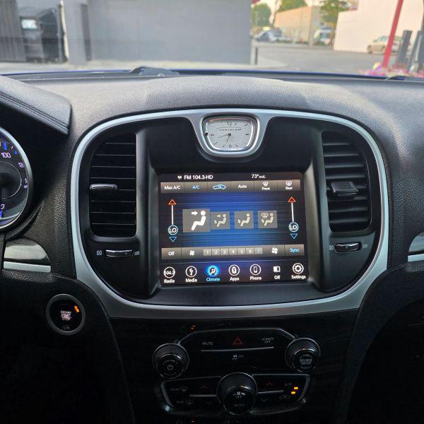 2019 Chrysler 300 Touring