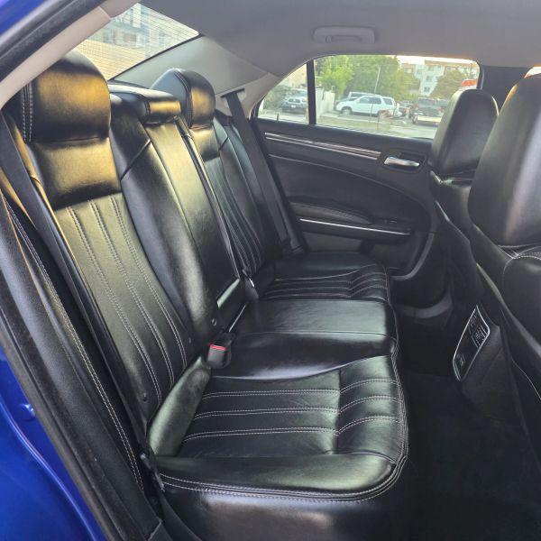 2019 Chrysler 300 Touring