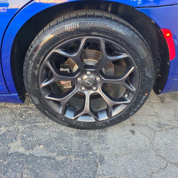 2019 Chrysler 300 Touring