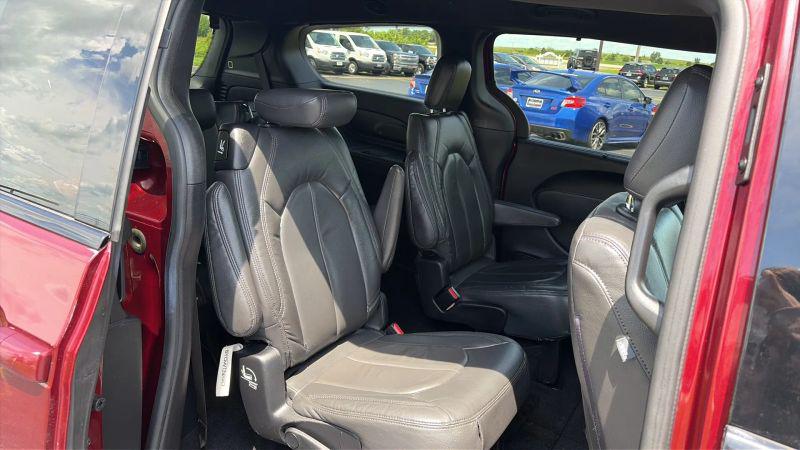2019 Chrysler Pacifica Touring Plus
