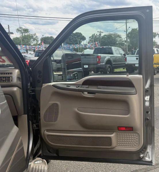 2004 Ford Excursion Eddie Bauer
