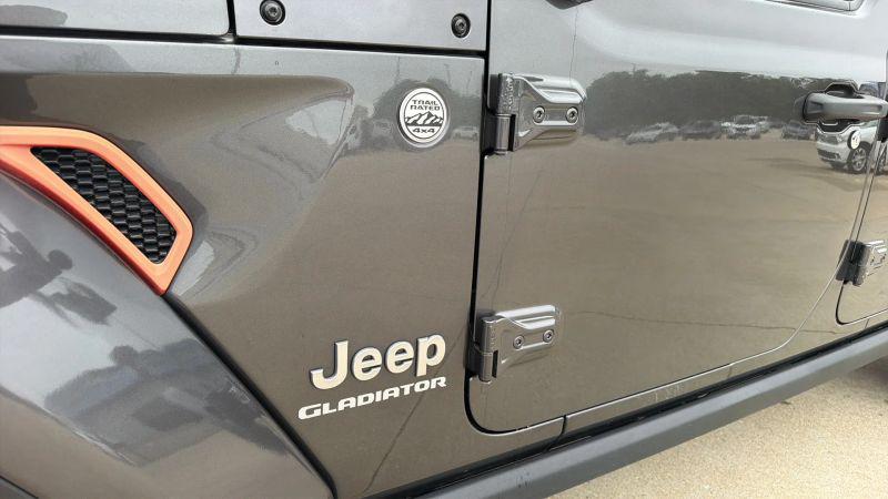 2021 Jeep Gladiator Overland