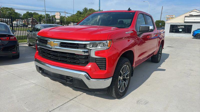 2024 Chevrolet Silverado 1500 4WD Crew Cab Short Bed LT with 2FL for sale in Taylor, MI